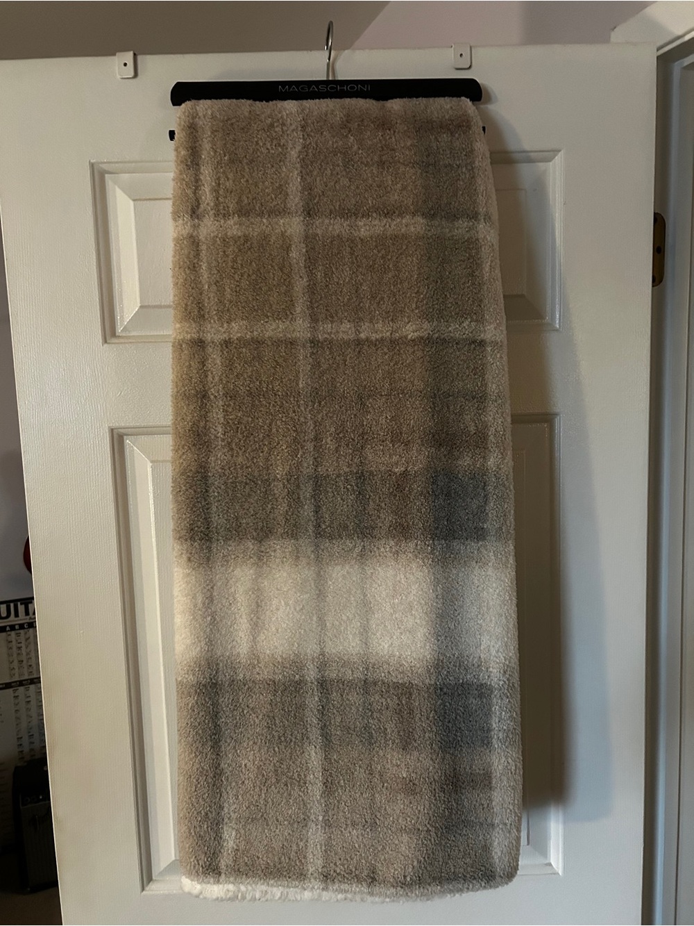 NWOT Magaschoni Sherpa Throw Blanket